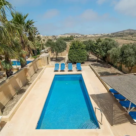 Zgugina Holiday بيت للعطل